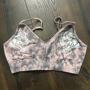 Stylish Tie-Dye Sports Bra with Wolf Design